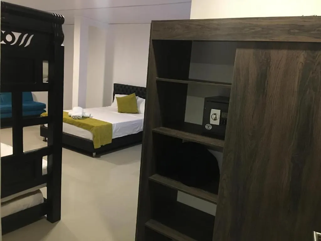 Hostal Galyrod House San Andrés 4*,