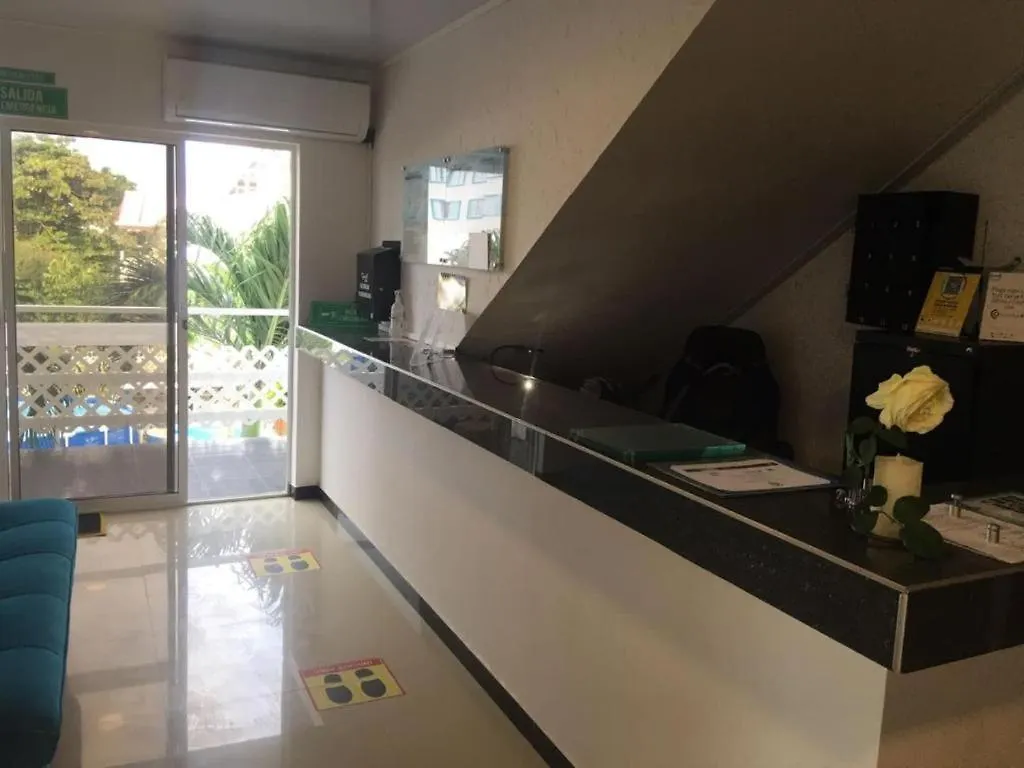 Hostal Galyrod House San Andrés Pensión